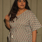 Here She Blossoms Kaftan In Green - Indika