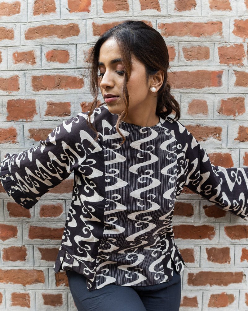 Meandering Streams In Black Co-ord Set - Indika